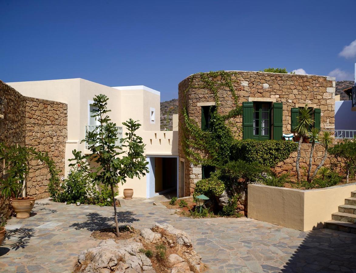 Room or Bungalow Mountain or Garden View